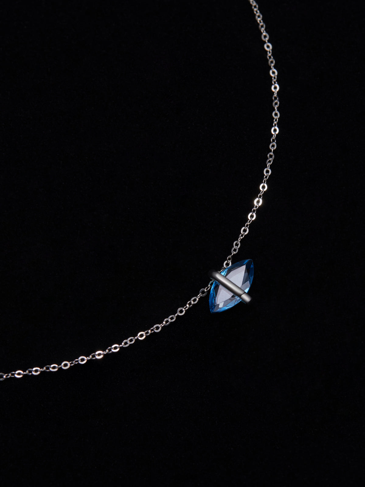 Inner Eye Single-Chain Necklace