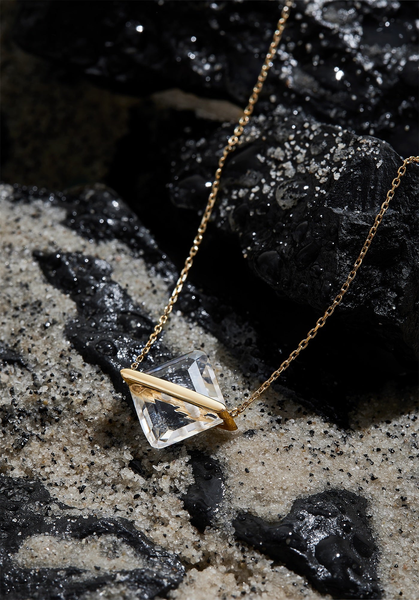 14K GOLD CRYSTAL NECKLACE