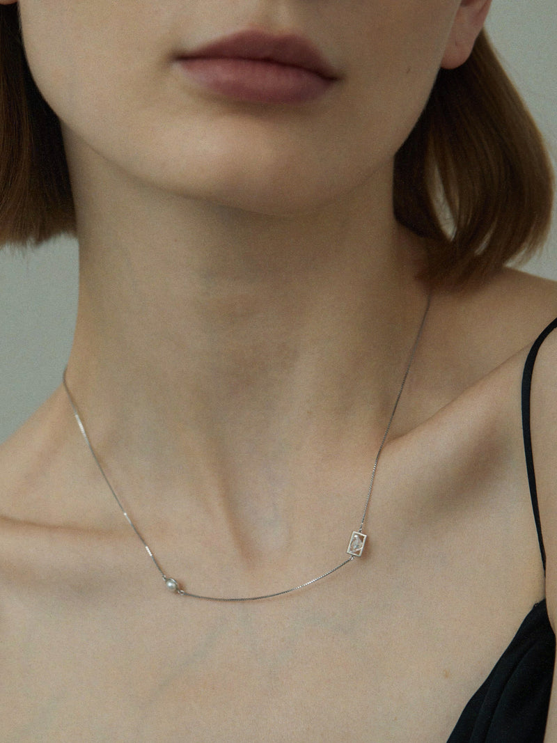 Breeze Pearl Necklace