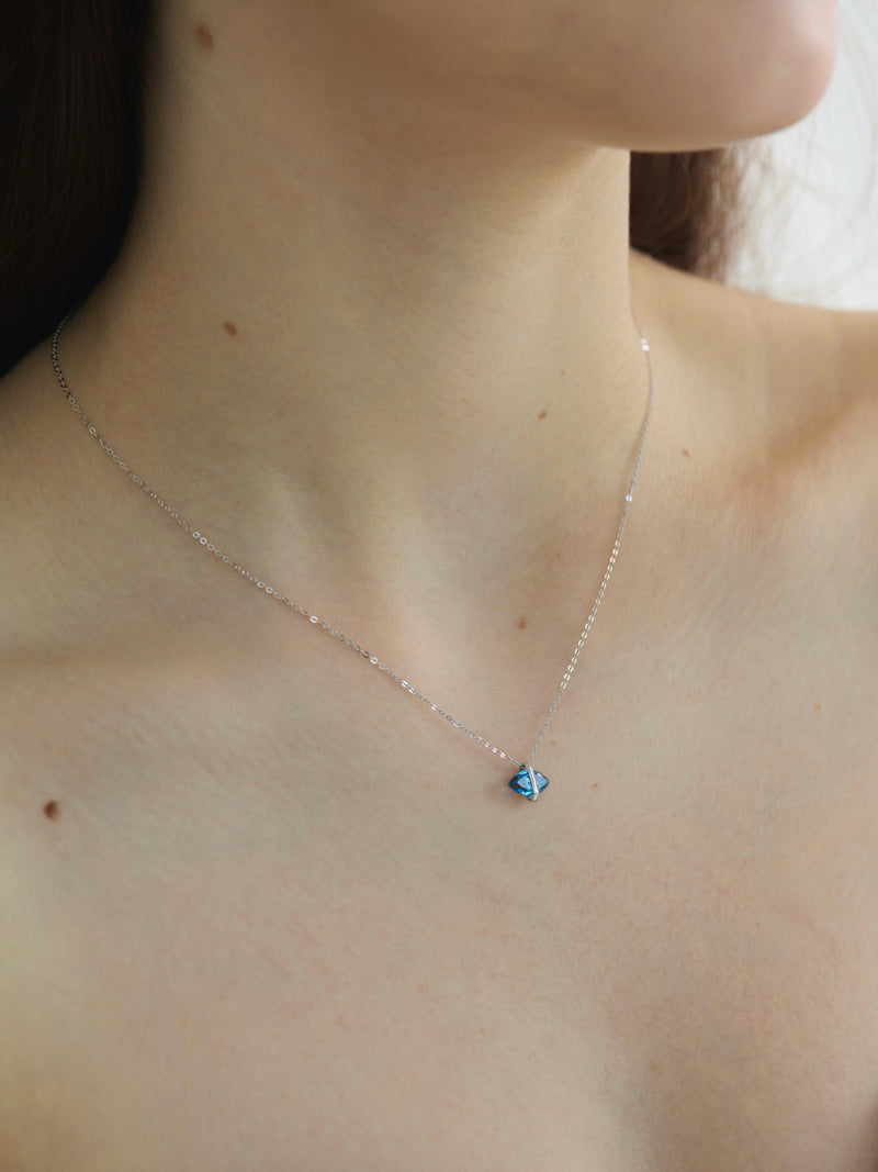 Inner Eye Single-Chain Necklace